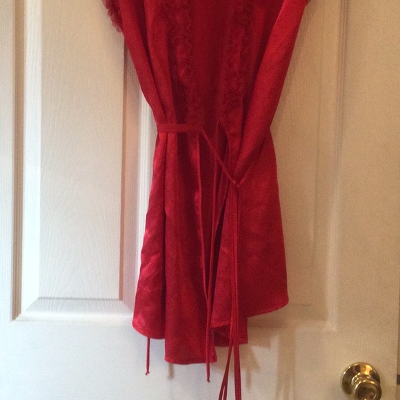Fredericks of Hollywood Ruby Red robe - Picture 3 of 6